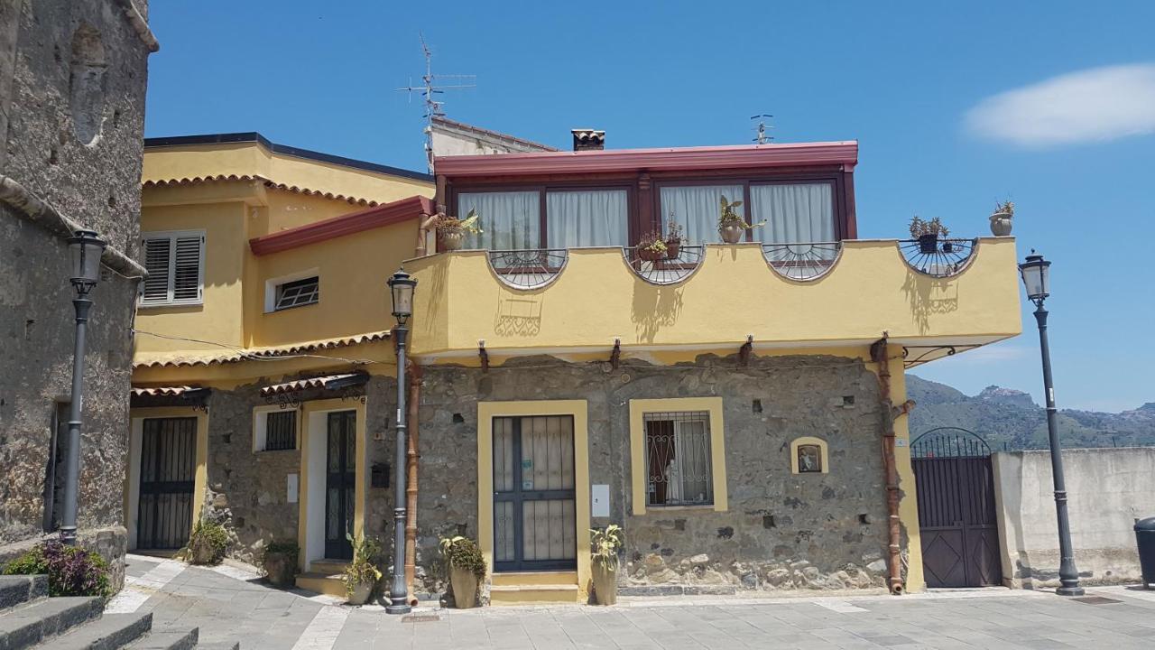 Bed And Relax-Il Maniero Calatabiano Exterior foto